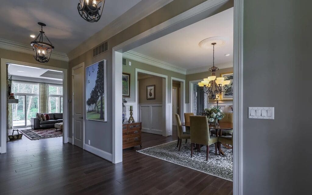 English Cottage Dining Room